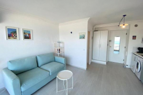 06AT1 - Cosy seaside studio in an ideal location